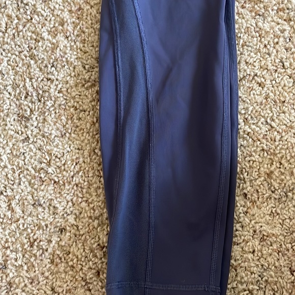 Lululemon size 6 leggings - Picture 3 of 5